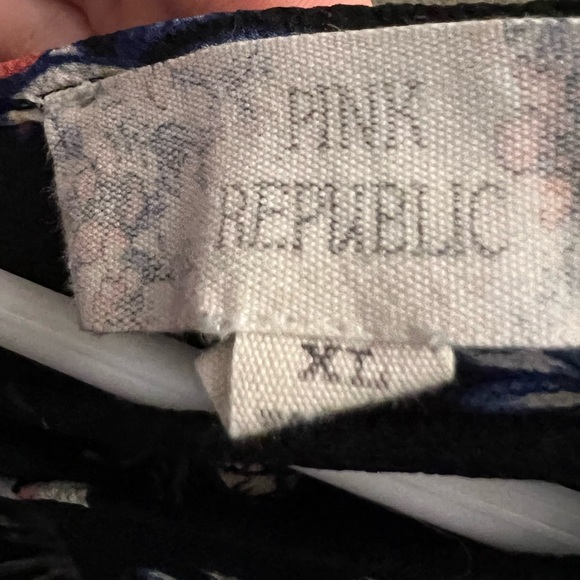 Pink Republic Floral Blouse Shirt Size XL - Picture 2 of 2